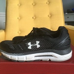 UnderArmor Hovr Guardian